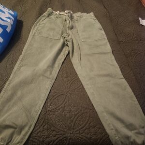 Womens Green Casual Pants Ae